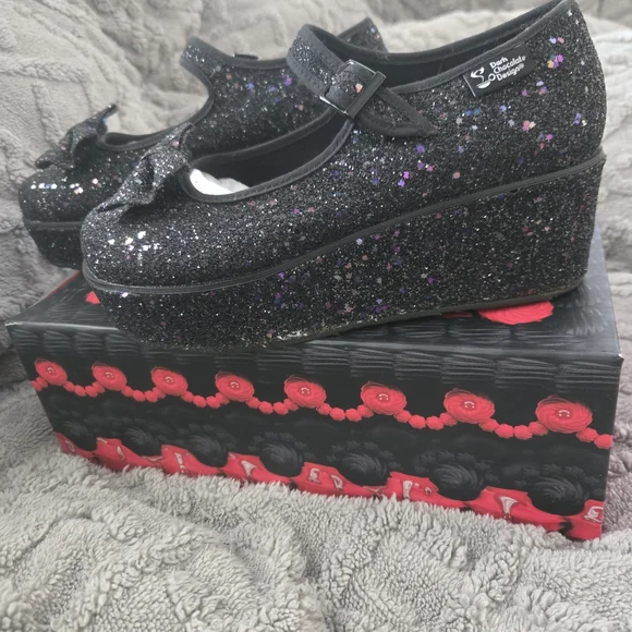 Dark Chocolate Design Black Glitter Platform Mary Jane Shoes - Picture 5 of 11